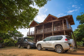 Отель Yala Caravan Village  Kirinda